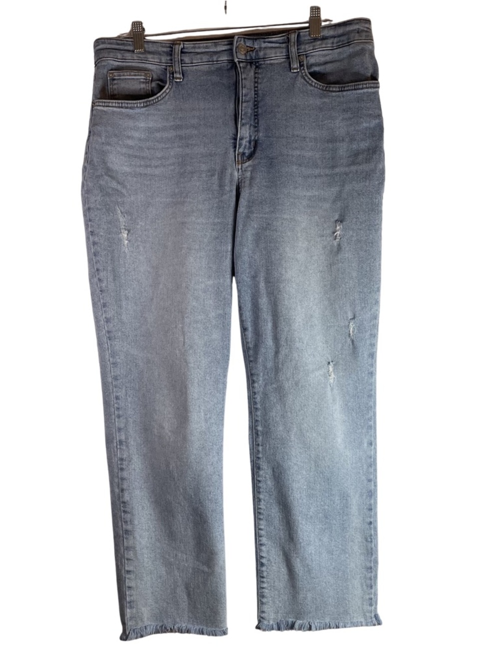 crown & ivy Women’s Light Wash Straight-Leg Jeans Size 14